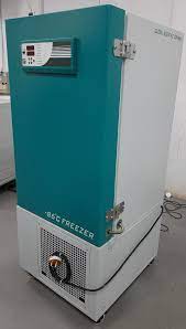 lab freezer service